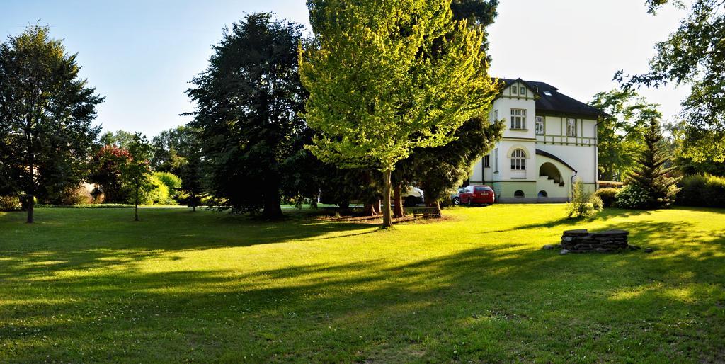 Pension Habermannova Vila Bludov  Екстериор снимка