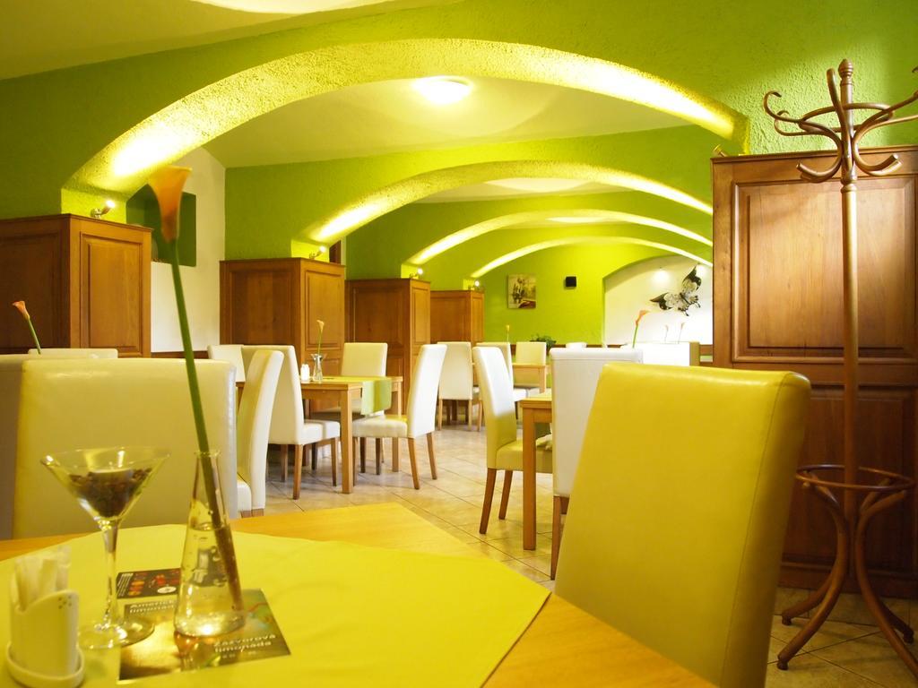 Pension Habermannova Vila Bludov  Екстериор снимка