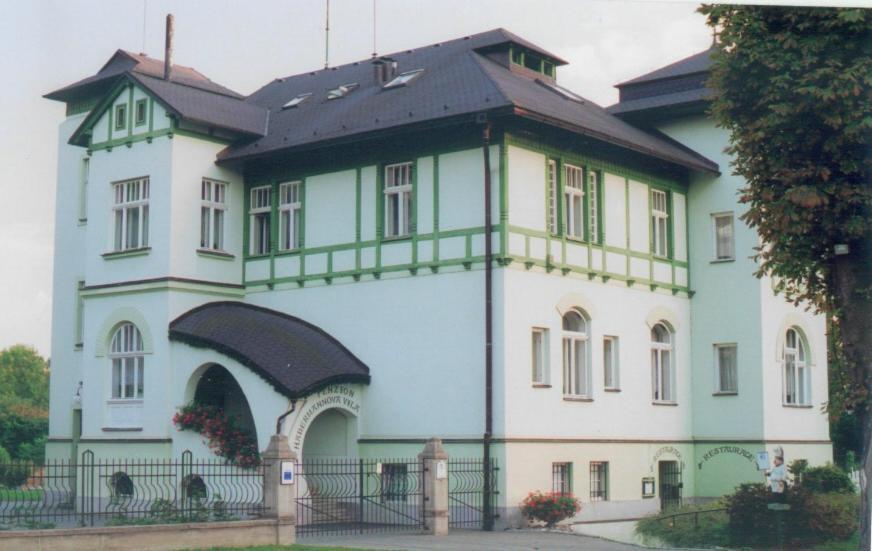 Pension Habermannova Vila Bludov  Екстериор снимка